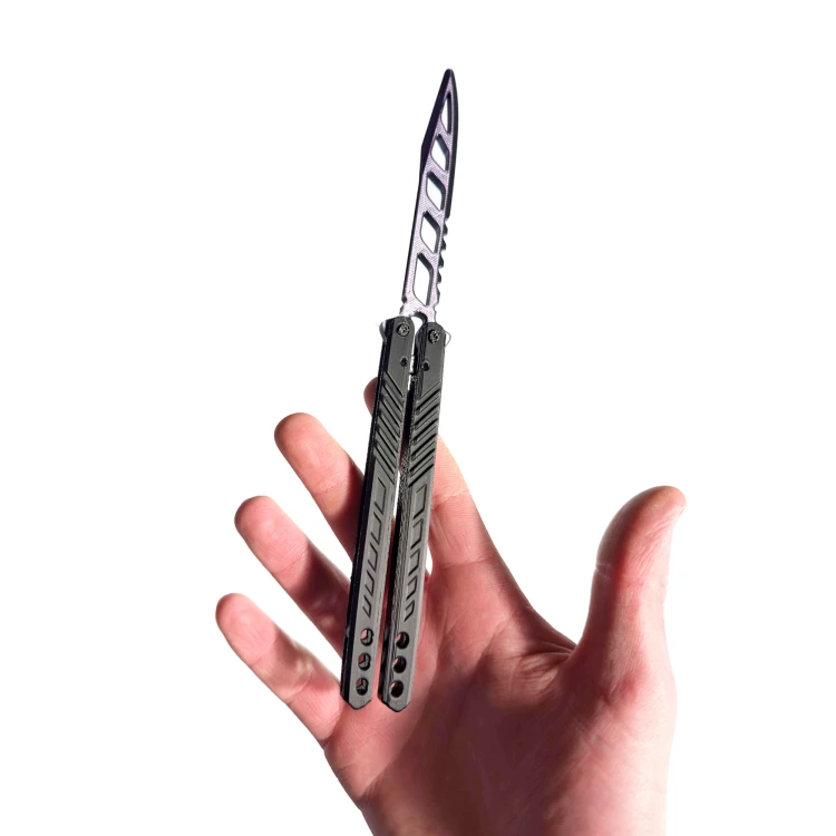 Motylek black pearl cs.webp